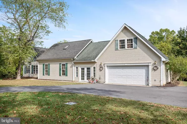 Hedgesville, WV 25427,97 ELNINA DR