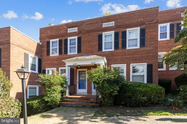 Arlington, VA 22206,4849 28TH ST S #B