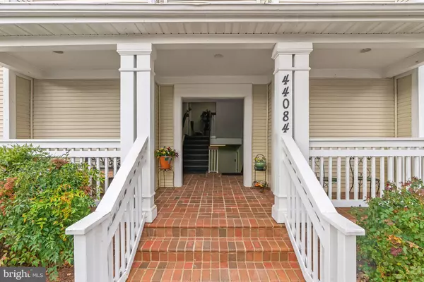 Ashburn, VA 20147,44084 NATALIE TER #301