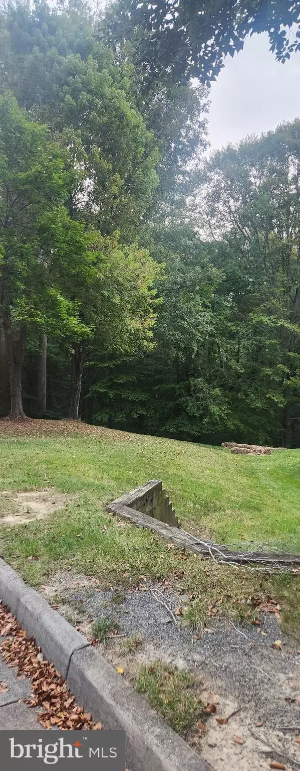 Woodbridge, VA 22192,3955 PEPPERIDGE CT