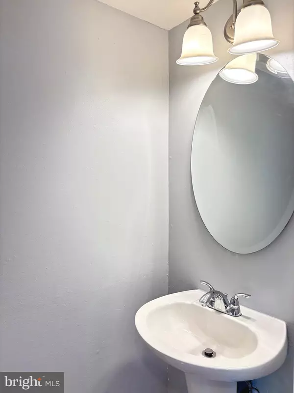 Sicklerville, NJ 08081,52 MEMPHIS CT