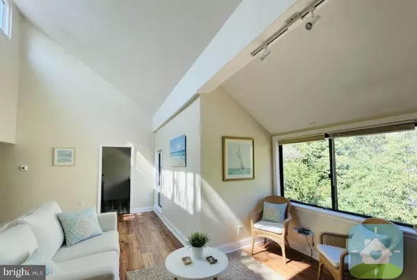 233 TOWNSHIP LINE ROAD #4 C, Elkins Park, PA 19027