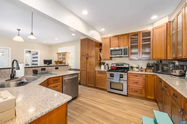 Louisa, VA 23093,128 WEST ST