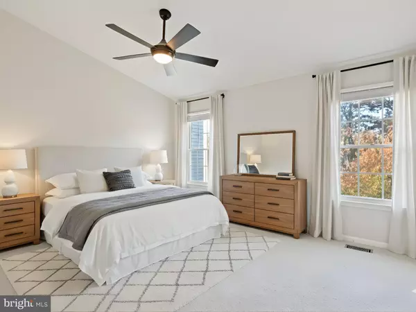 Ashburn, VA 20147,44027 GALA CIR