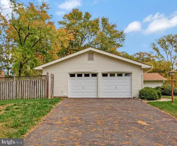 Bowie, MD 20715,4106 WAKEFIELD LN