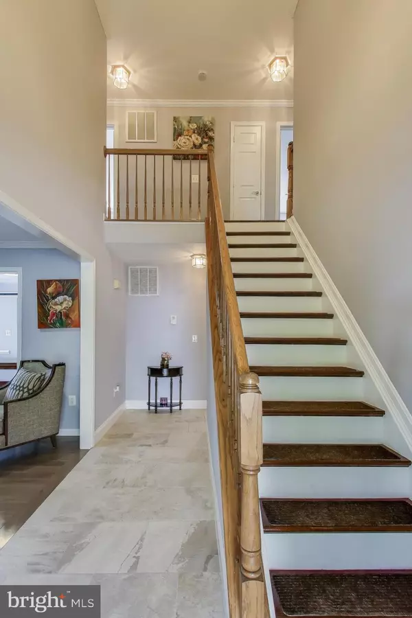 Woodbridge, VA 22193,5337 BOX TURTLE CT