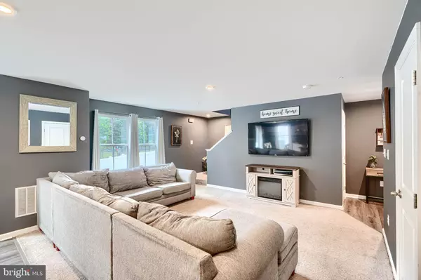 Elkton, MD 21921,104 MAGNOLIA DR