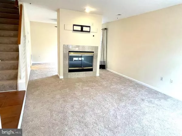 Germantown, MD 20874,13829 BRONCO PL #218