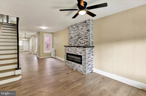 Reading, PA 19604,1323 WALNUT ST