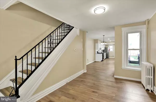 Reading, PA 19604,1323 WALNUT ST
