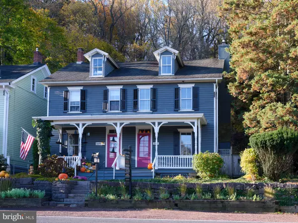 3697 RIVER RD, Lumberville, PA 18933