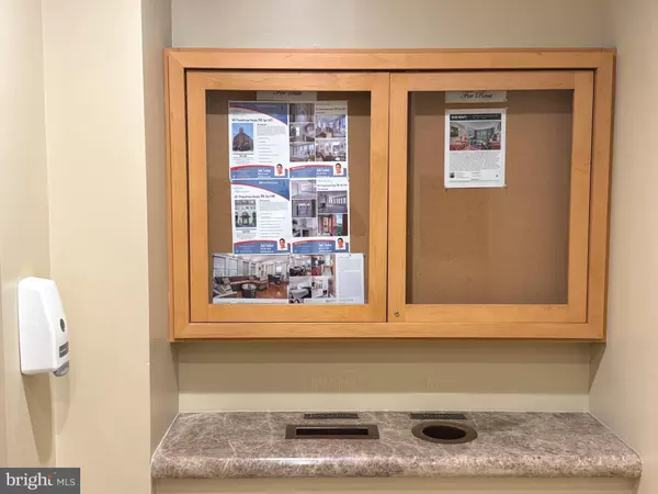 Washington, DC 20004,601 PENNSYLVANIA AVE NW #1004