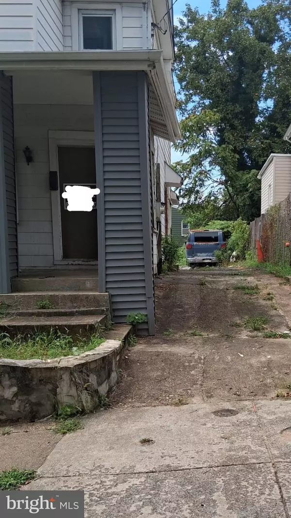 Mount Rainier, MD 20712,3704 35TH ST