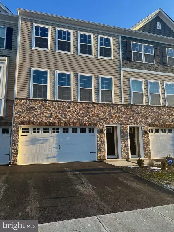 451 MONTE FARM RD, Mount Laurel, NJ 08054