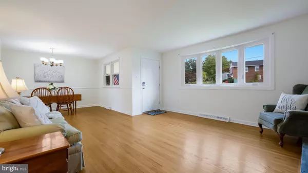 Warminster, PA 18974,766 MEADOW DR