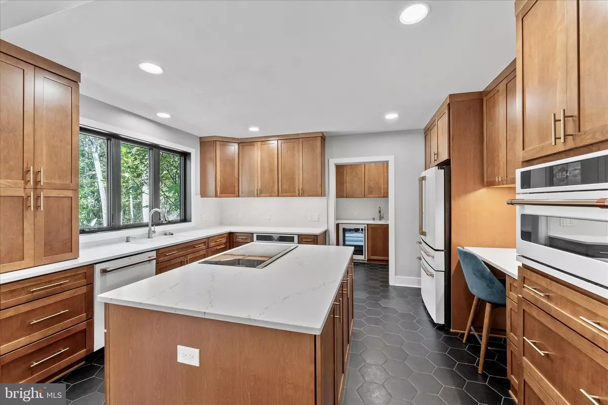 Marshall, VA 20115,5876 FREE STATE RD