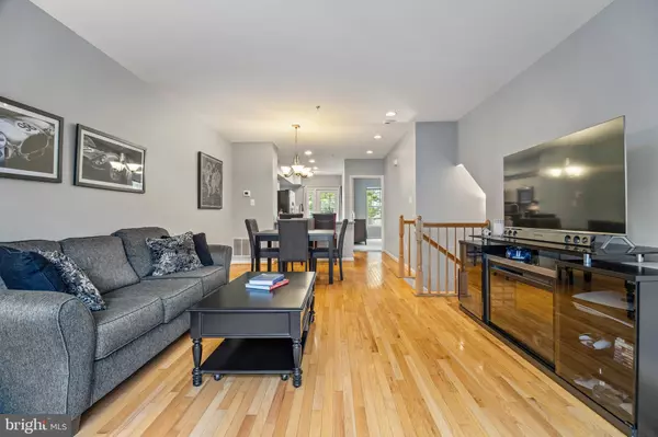 Silver Spring, MD 20902,11349 KING GEORGE DR #10