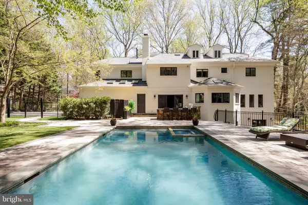 Bethesda, MD 20817,9200 HOLLYOAK DR