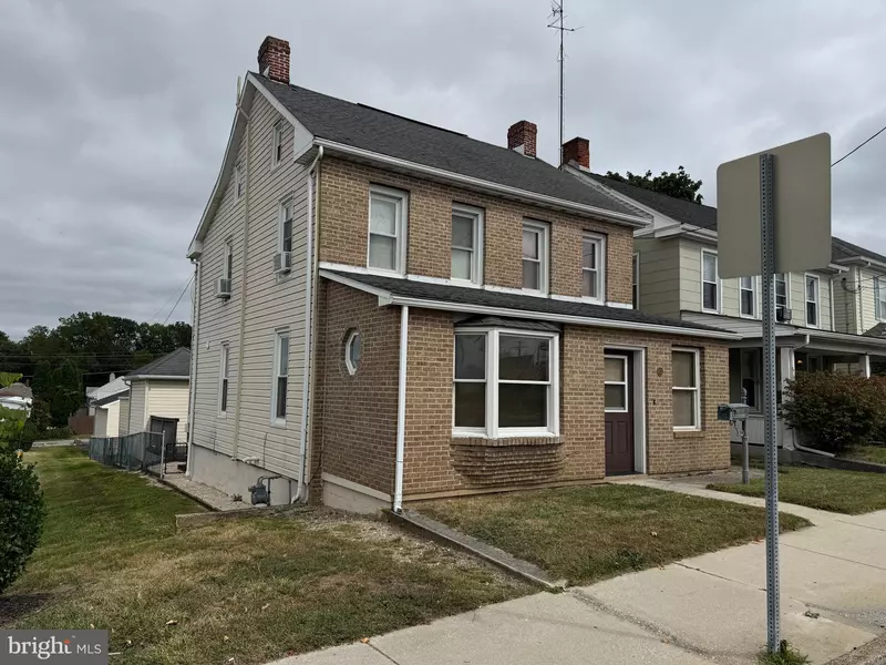 832 BALTIMORE ST, Hanover, PA 17331