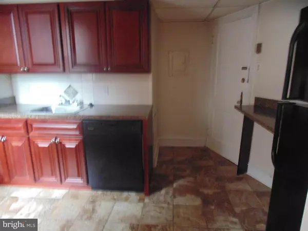 Elkins Park, PA 19027,7876 SPRING AVE #3B