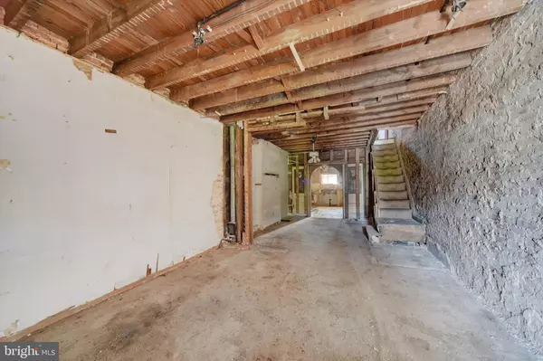 Baltimore, MD 21205,520 N ELLWOOD AVE