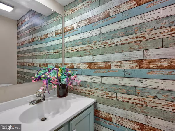 Lancaster, PA 17603,49 MILL POND