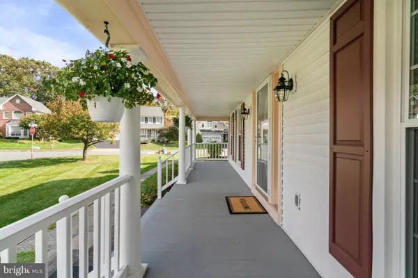 Clifton, VA 20124,6218 STONEHUNT PL