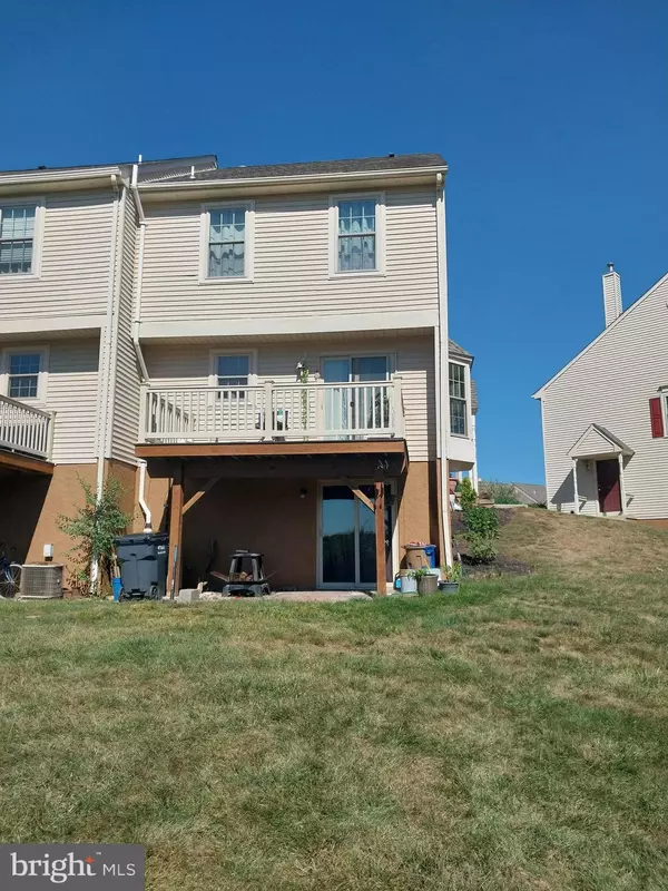 Pottstown, PA 19464,416 PINETREE CT