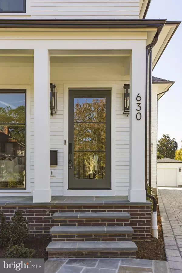 Arlington, VA 22201,630 N KENMORE ST