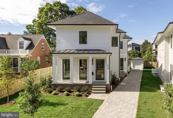 630 N KENMORE ST, Arlington, VA 22201