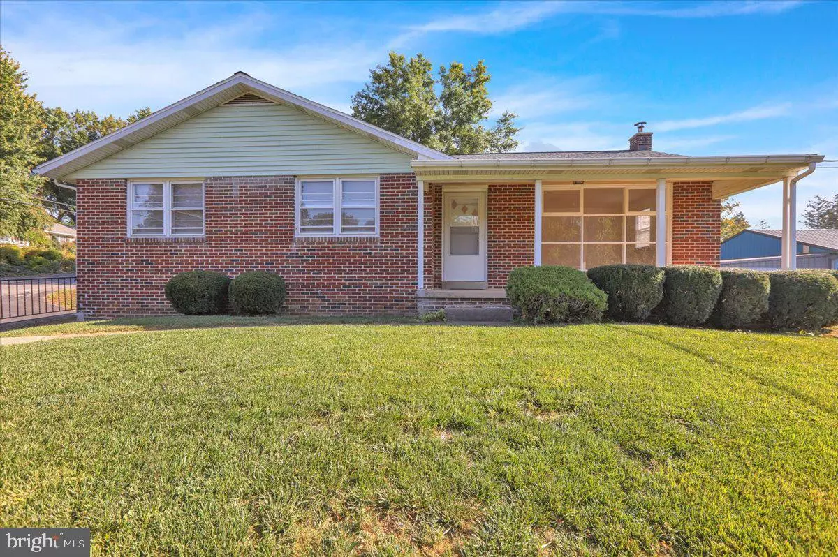 Leesport, PA 19533,1030 CHESTNUT ST