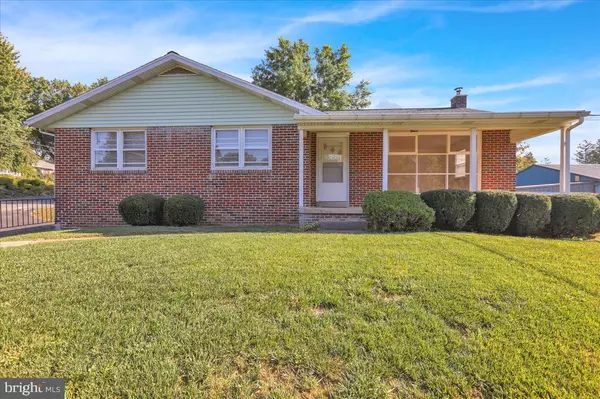 1030 CHESTNUT ST, Leesport, PA 19533