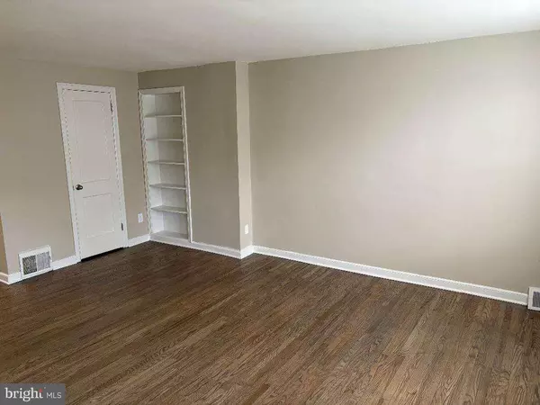 Ambler, PA 19002,248 E PARK AVE