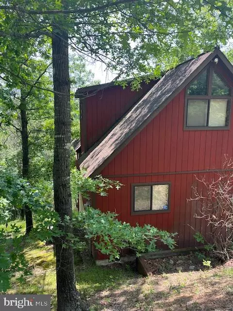 Basye, VA 22810,216 BEAUREGARD DR