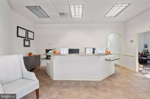 Winchester, VA 22601,3046 VALLEY AVE #100