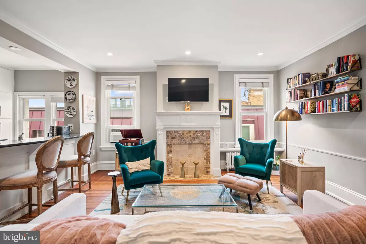 Washington, DC 20009,1840 MINTWOOD PL NW #402