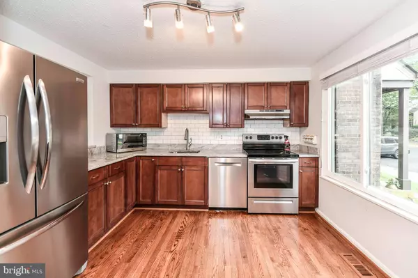 Burke, VA 22015,5836 JACKSONS OAK CT