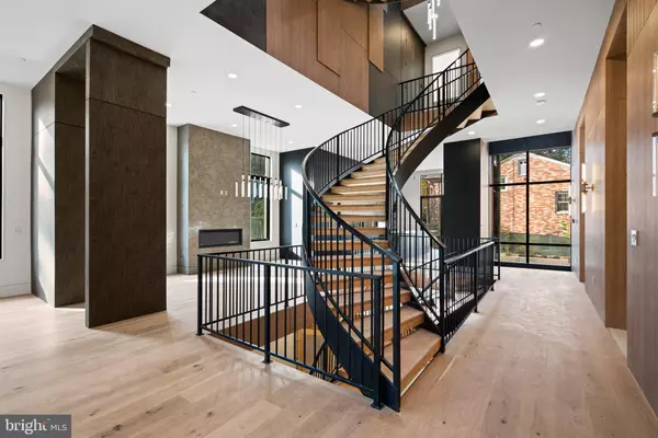 Washington, DC 20015,2717 TENNYSON ST NW