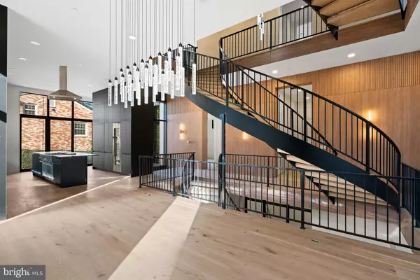 Washington, DC 20015,2717 TENNYSON ST NW