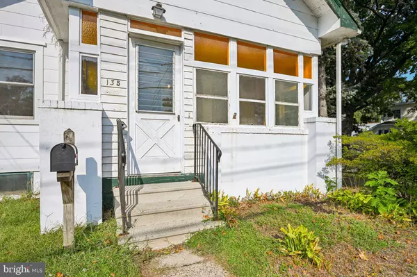 Hamilton, NJ 08690,135 HERBERT AVE