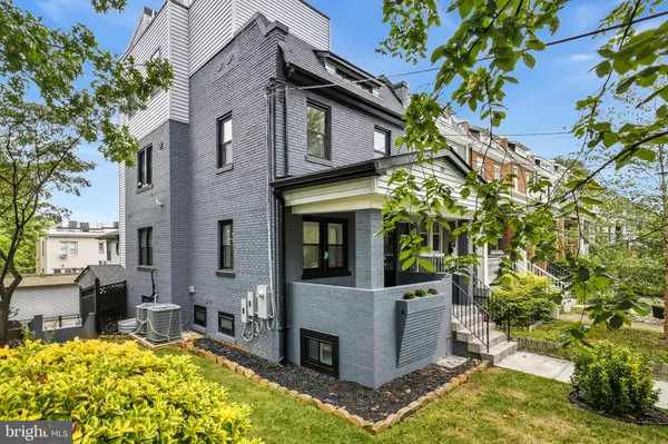 Washington, DC 20011,461 DELAFIELD PL NW