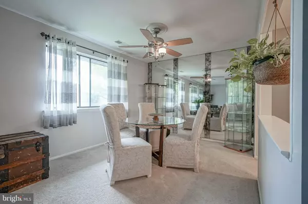 Maple Shade, NJ 08052,115 E KINGS HWY #386