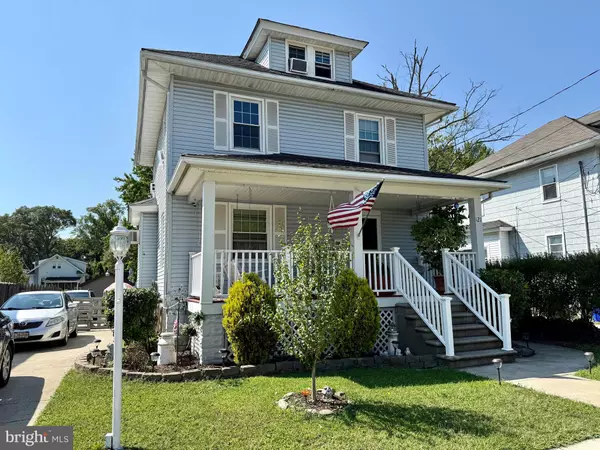 Woodbury, NJ 08096,121 CRESCENT AVE