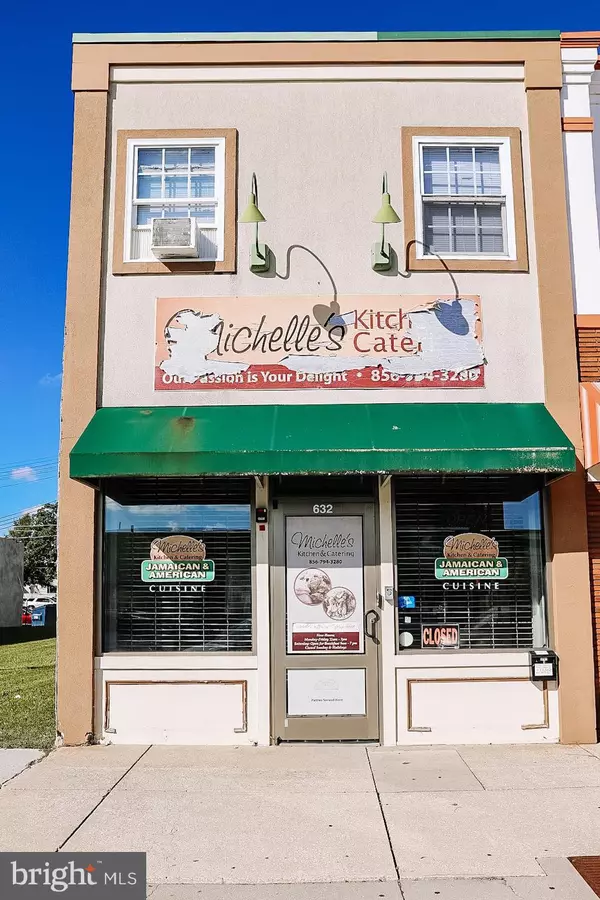 Vineland, NJ 08360,636 LANDIS AVE