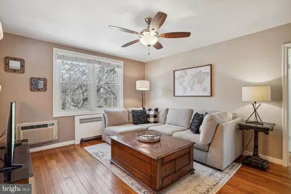 Arlington, VA 22203,216 N GEORGE MASON DR #216-2