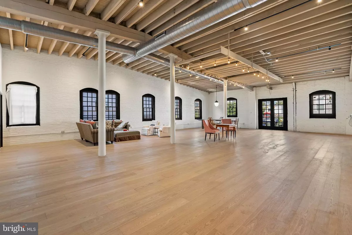 Philadelphia, PA 19121,1521-31 N 31ST ST #300