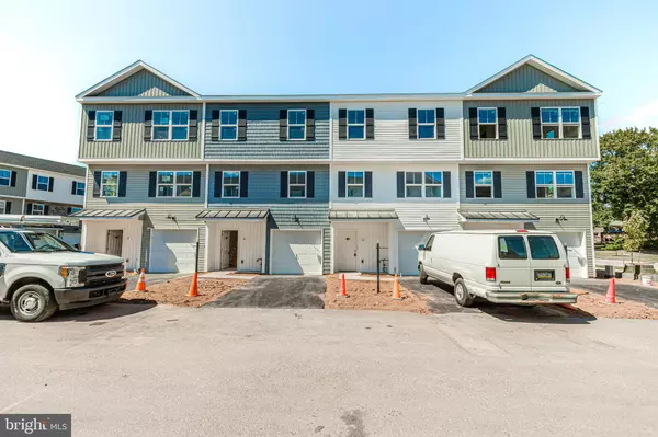York, PA 17408,22 LANDING PL #22