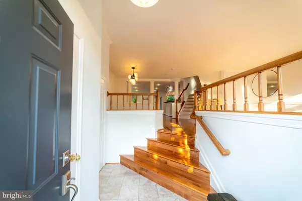 Sterling, VA 20165,20926 SANDSTONE SQ