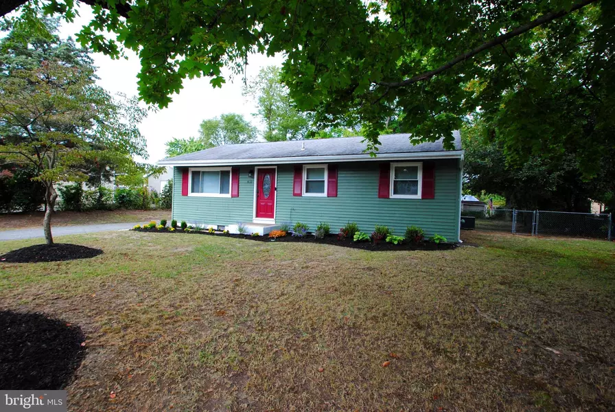 432 HEMLOCK LN, Mount Laurel, NJ 08054