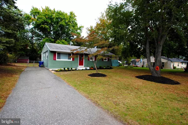 Mount Laurel, NJ 08054,432 HEMLOCK LN